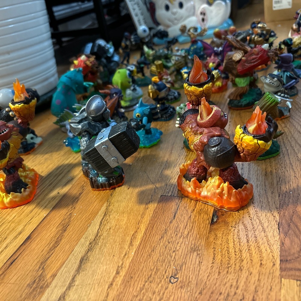 Activision Skylanders Disney Infinity Figure Lot Mixed Size Multicolor Good Used - Picture 6 of 9